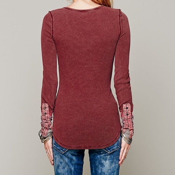 ❌SOLD ❌Free People Mulberry Red Kyoto Cuff Thermal - Picture 2 of 4